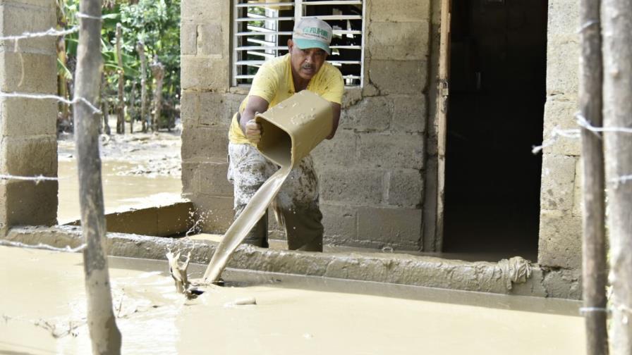 Un informe actualiza cifras de muertes y destrucción del huracán María 
