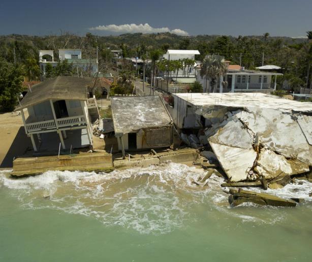 Huracanes revelan décadas de negligencia ante cambio climático