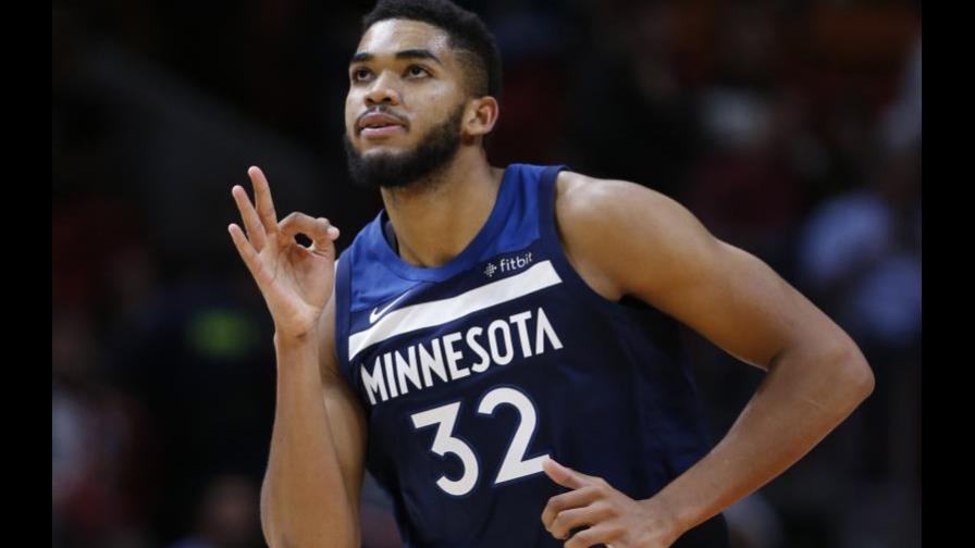VIDEO: Karl Towns aporta un doble-doble y mantiene con vida a Timberwolves VIDEO: Karl Towns aporta un doble-doble y mantiene con vida a Timberwolves