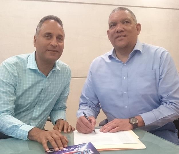 Los Titanes del Distrito firman por tres años a Pérez como gerente general 