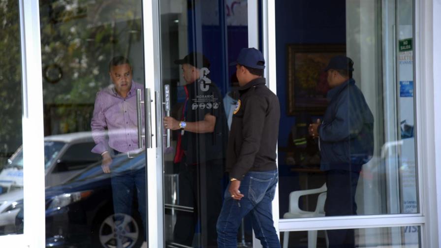 Asaltan sucursal de la Asociación Cibao en Tamboril Asaltan sucursal de la Asociación Cibao en Tamboril