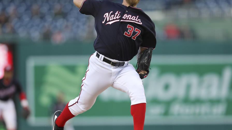 Stephen Strasburg tiró pelota de dos hits en blanqueada de los Nacionales a los Bravos Stephen Strasburg tiró pelota de dos hits en blanqueada de los Nacionales a los Bravos