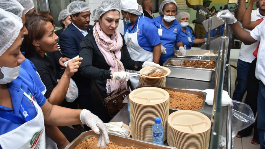 Ministra de Pakistán pondera política alimentaria del Gobierno