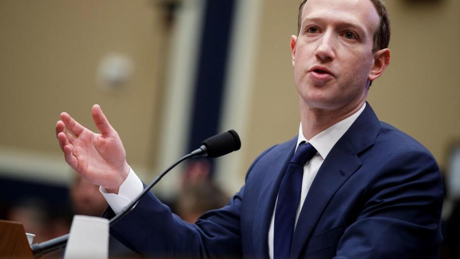 Zuckerberg considera “inevitable” regular con leyes la privacidad en Internet Zuckerberg considera “inevitable” regular con leyes la privacidad en Internet