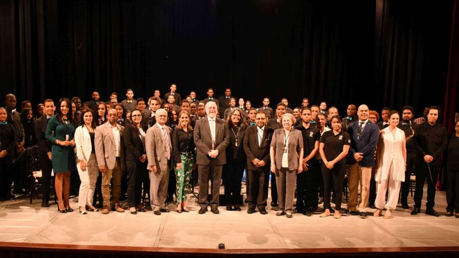 Centroamérica acogen Escuelas Libres como modelo para replicar en sus países