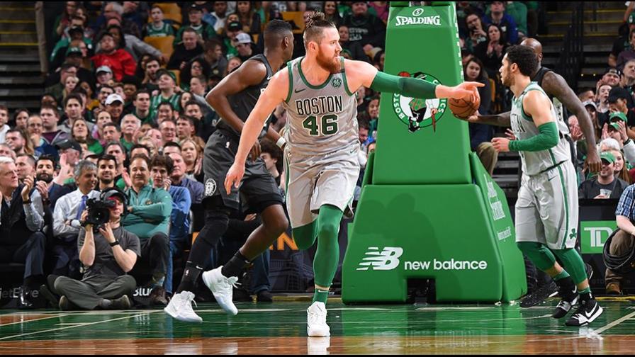 Baynes lidera el triunfo de Celtics que preparan las finales; Horford tomó descansó Baynes lidera el triunfo de Celtics que preparan las finales; Horford tomó descansó