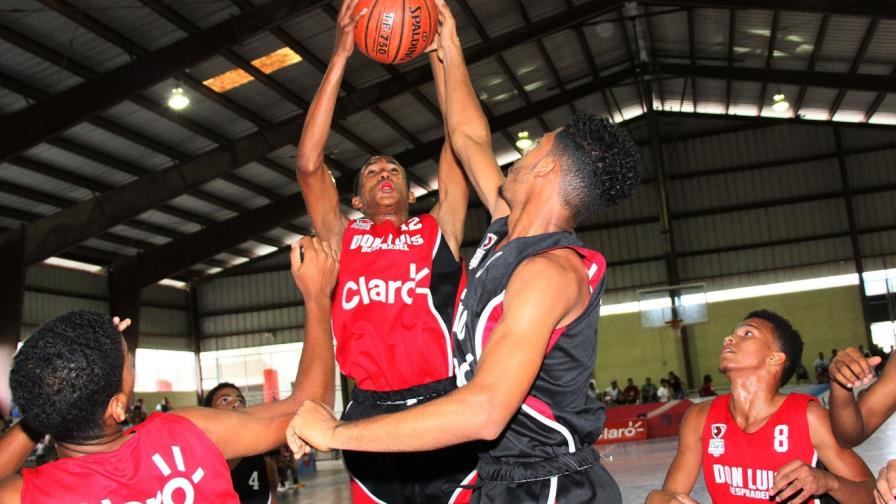 Quince equipos están invictos en la ronda de grupos en la Copa Intercolegial Claro de Baloncesto 