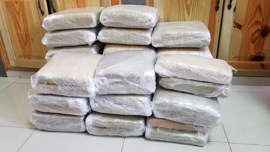 Ocupan 332 libras de marihuana 