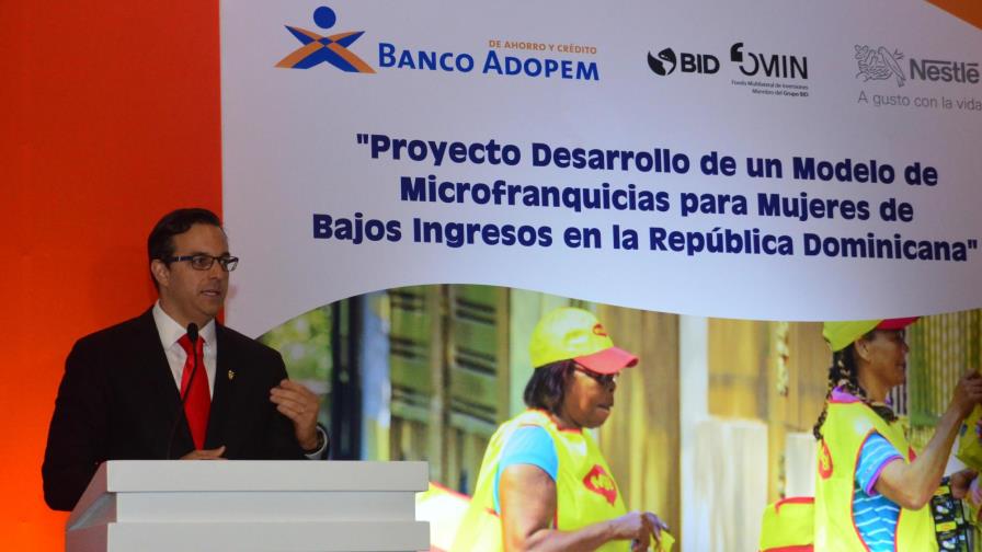 Proyecto de microfranquicias  beneficia a 3,600 personas