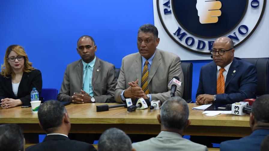 PRM y PRSC difieren en el Pacto Eléctrico