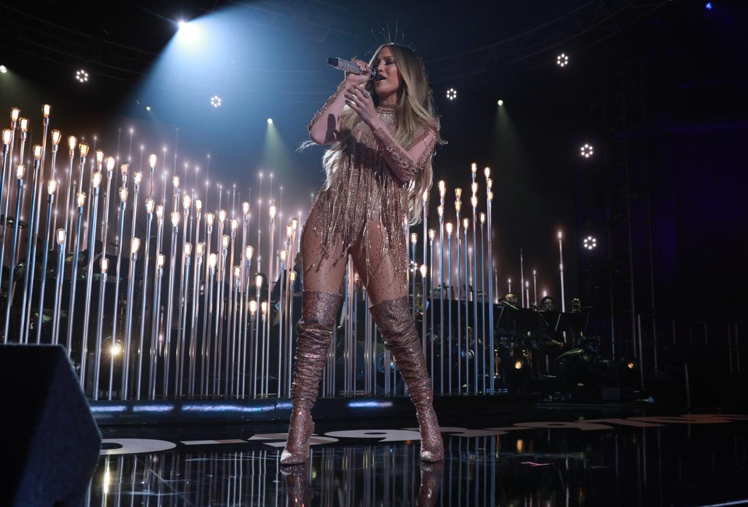 Jennifer López causó sensación durante su participación en el concierto ‘Somos una voz’ a beneficio de las víctimas del huracán María en Puerto Rico
