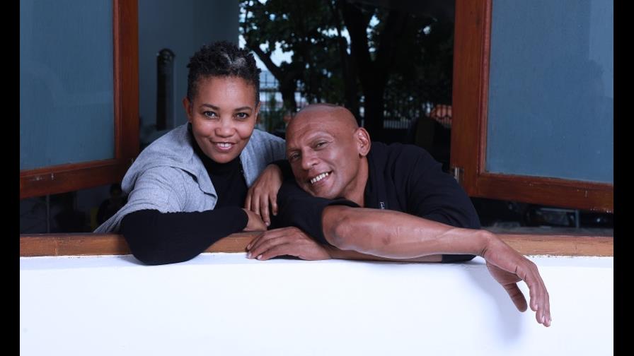 Orestes Amador e Isabel Spencer se reúnen en “La otra orilla”