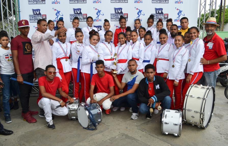 San Cristóbal se corona campeón del IV festival de marcha escolar por cuarta vez