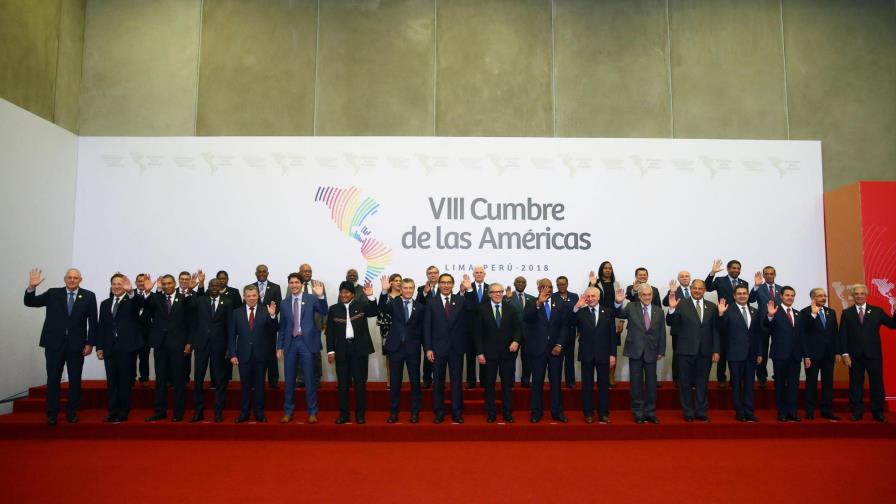 Cumbre de las Américas aprueba por aclamación compromiso contra la corrupción Cumbre de las Américas aprueba por aclamación compromiso contra la corrupción