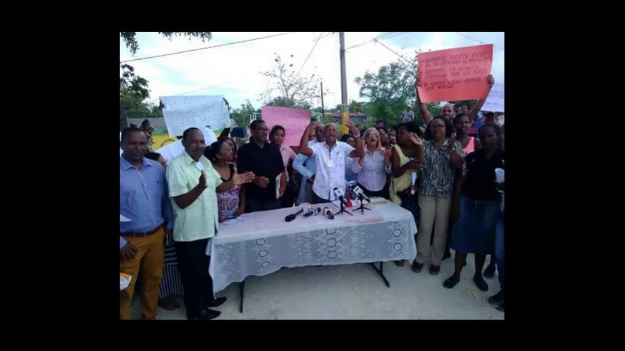 Comunitarios demandan arreglo de calle en El Milloncito II y III de Sabana Perdida