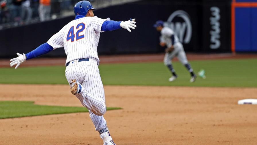 Flores lleva Mets al mejor inicio de campaña en su historia Flores lleva Mets al mejor inicio de campaña en su historia