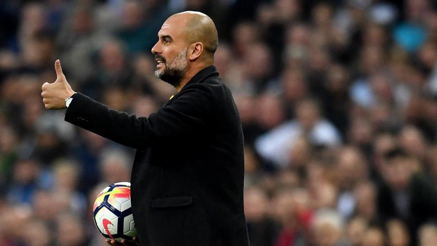 Guardiola, de las dudas al título en Inglaterra sin renunciar a su filosofía Guardiola, de las dudas al título en Inglaterra sin renunciar a su filosofía