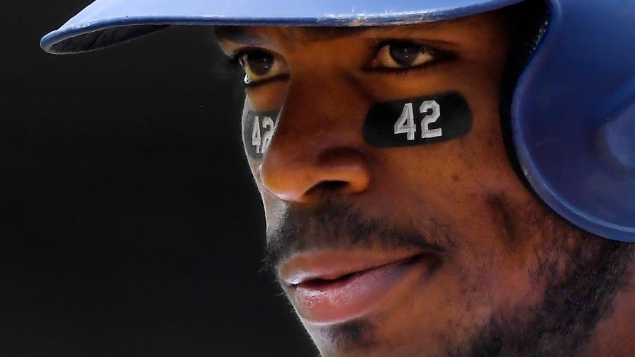 Kershaw rompe mala racha de Dodgers en duelos con Arizona