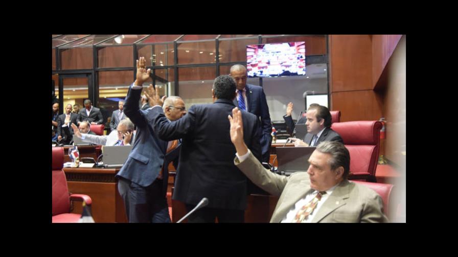 Los precandidatos presidenciales podrían gastar RD$700 millones