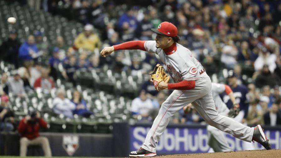 Luis Castillo frena en ocho la racha negativa de los Rojos Luis Castillo frena en ocho la racha negativa de los Rojos