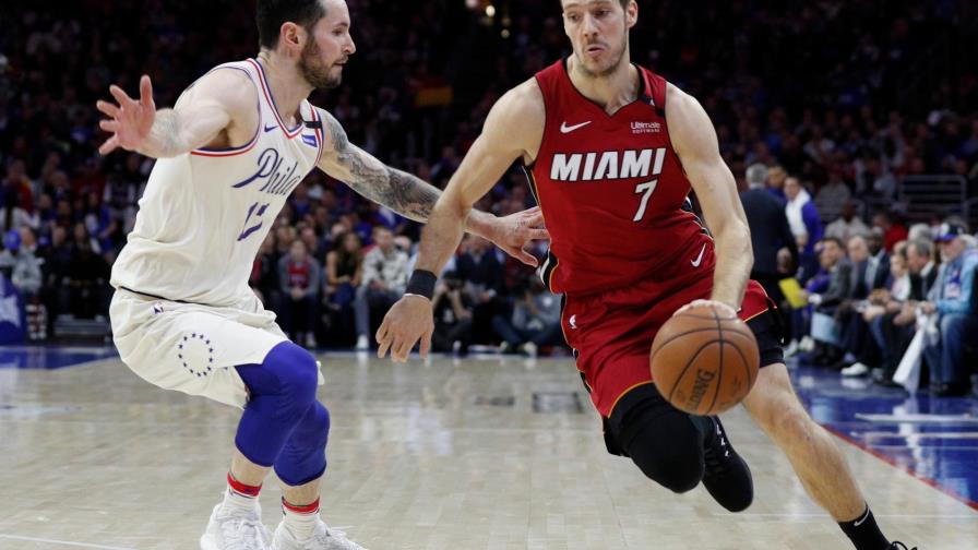 Miami vence a los Sixers y emparejan su serie de playoffs en la Conferencia Este