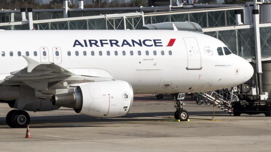Air France prevé mantener el 70 % de sus vuelos en la huelga de mañana Air France prevé mantener el 70 % de sus vuelos en la huelga de mañana
