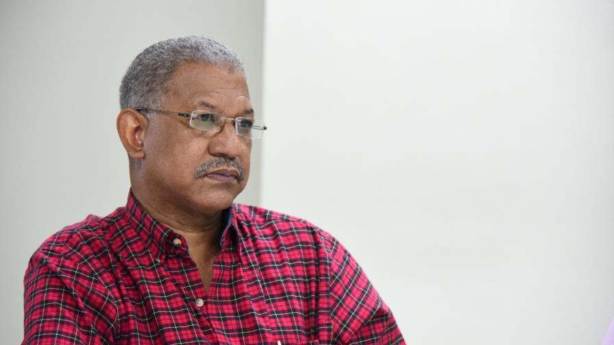 Esteban Rosario publica libro  virtual sobre la actuación de la CIA en RD