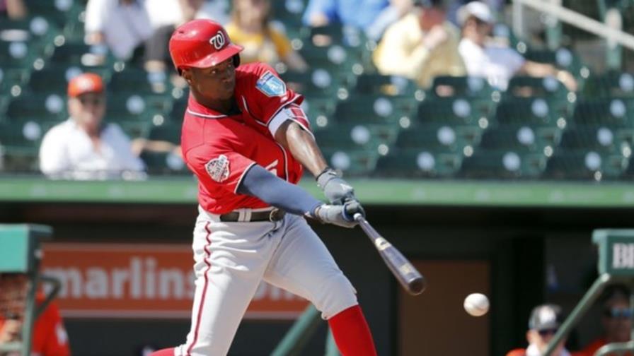 El dominicano Víctor Robles no tendrá que ser operado del codo izquierdo El dominicano Víctor Robles no tendrá que ser operado del codo izquierdo