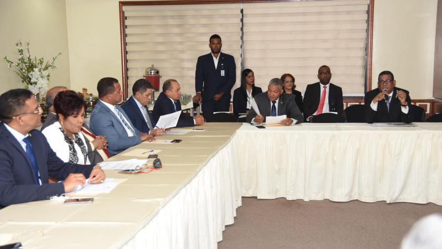 Cámara de Diputados anuncia comisión que investigará denuncia de la Cámara de Cuentas