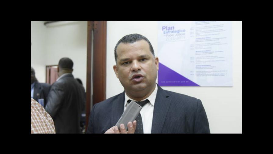 Presidente Asociación Abogados de Santiago denuncia campaña contra entidad