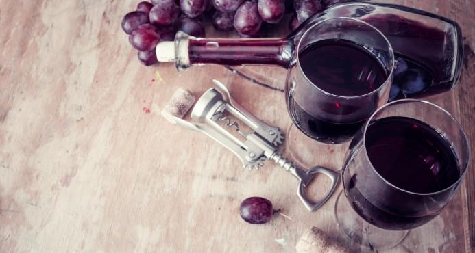 Vino tinto y frutos rojos pueden ayudar en lucha contra enfermedades mentales