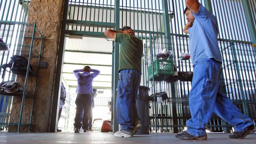 Trump insta al Congreso a acabar con vacío legal que dificulta deportaciones