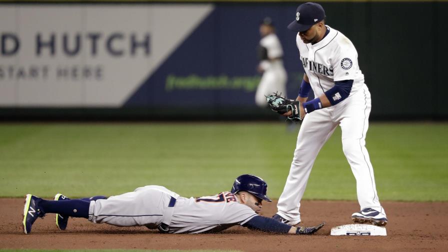 Canó pegó jonrón en derrota de Seattle; McCullers poncha a 11 y Astros ganan Canó pegó jonrón en derrota de Seattle; McCullers poncha a 11 y Astros ganan