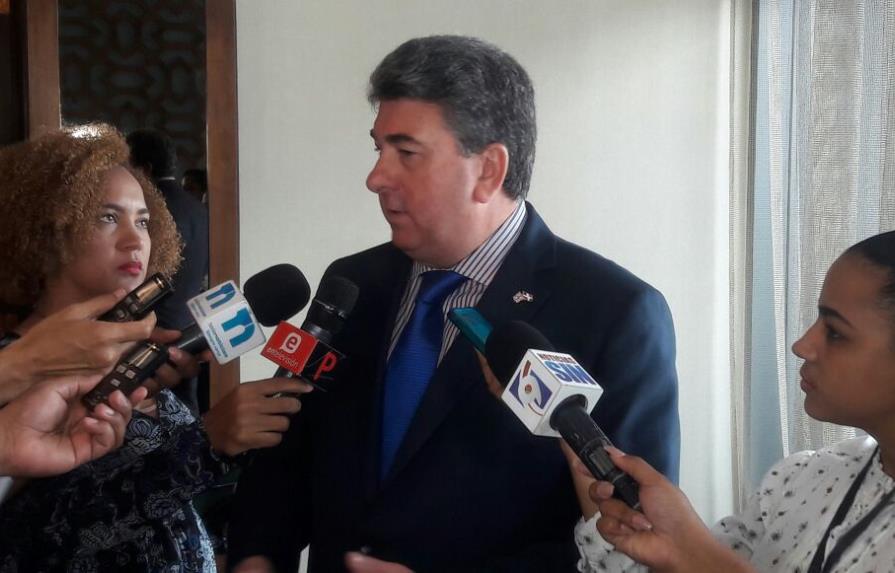 Británicos buscan fortalecer relaciones comerciales con la República Dominicana 