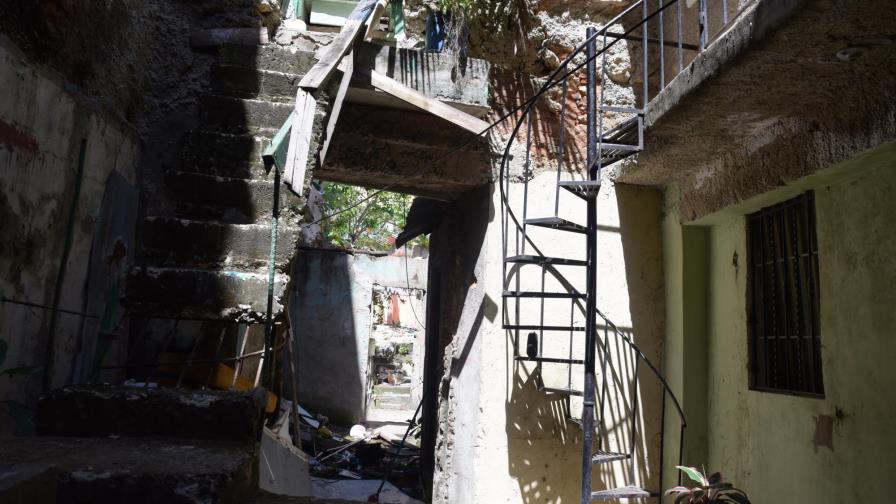 Vecinos de la  Ciudad Colonial denuncian familias son sacadas de viviendas