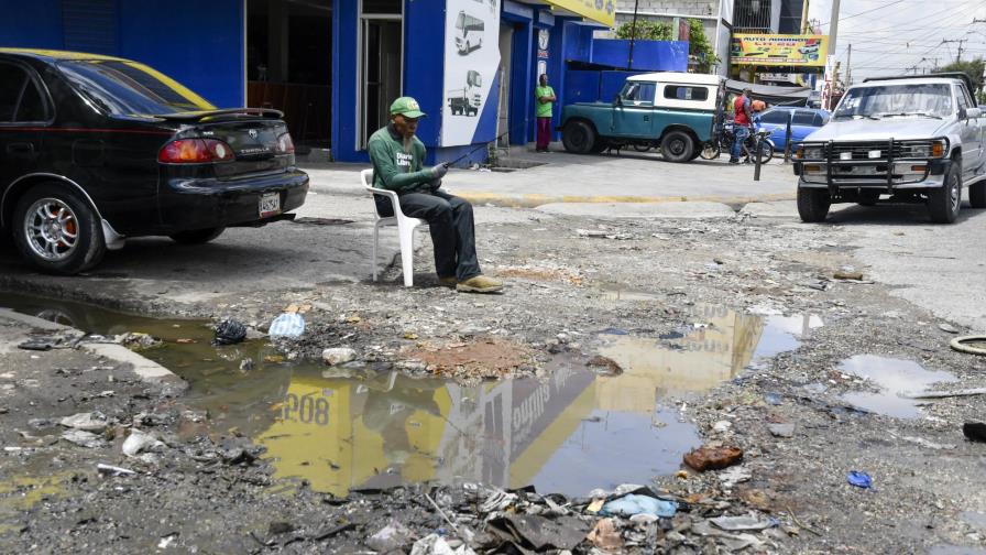 En la calle 20 de Villa Juana la paciencia de vecinos se agota... En la calle 20 de Villa Juana la paciencia de vecinos se agota...