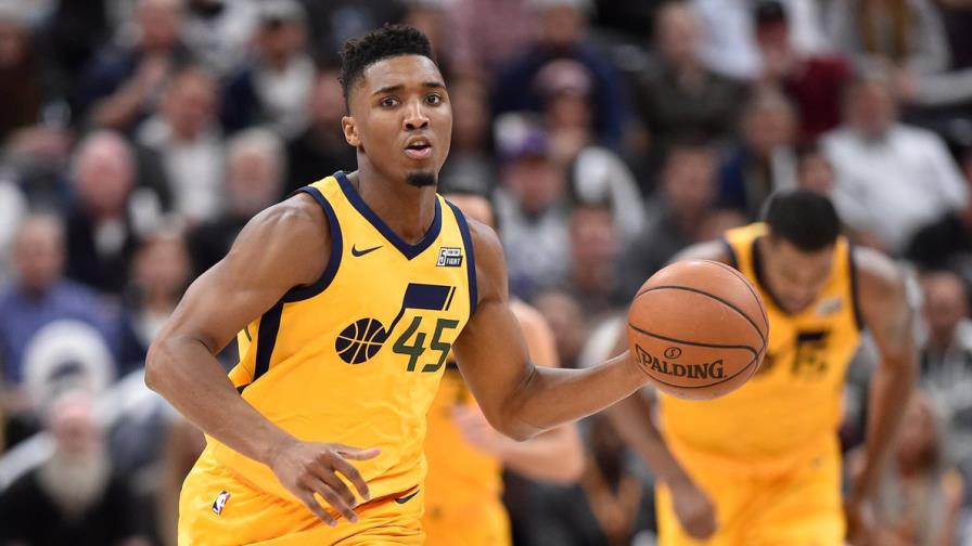 Utah Jazz da la sorpresa y empata ante Oklahoma en playoffs de la NBA