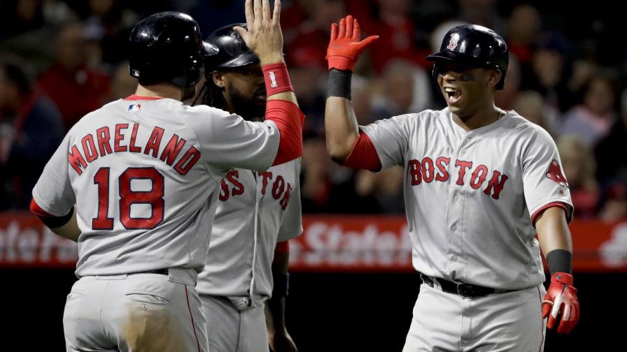 Boston mantiene su ritmo y gana por blanqueada a los Angelinos 