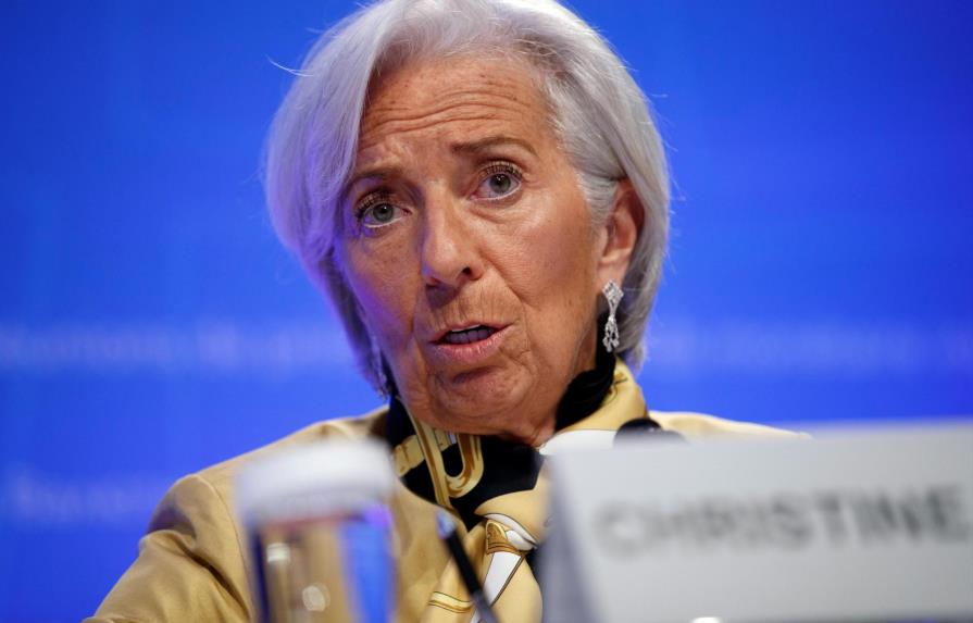 FMI urge a EE.UU. aprovechar mejoras económicas para reducir déficit y rebajar deuda