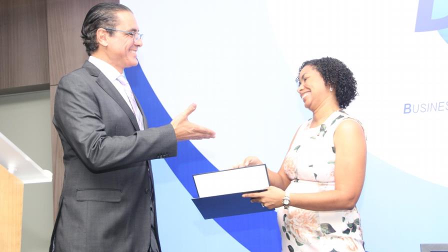 Presentan nueva norma regirán certificaciones de seguridad BASC Presentan nueva norma regirán certificaciones de seguridad BASC