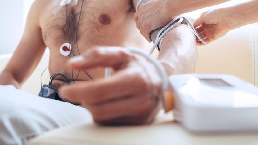 Monitoreo Holter de 24 horas en el estudio del corazón Monitoreo Holter de 24 horas en el estudio del corazón