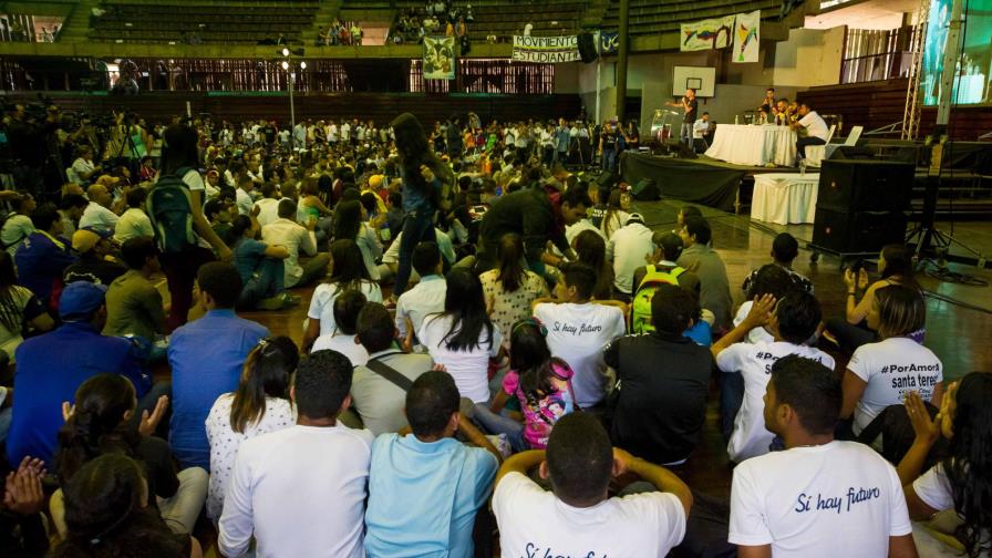 Estudiantes venezolanos llaman a movilización para rendir honor a la juventud 