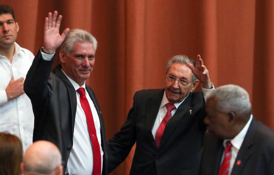 Los cubanos acogen a Díaz-Canel sin sorpresa y con anhelo de prosperidad 