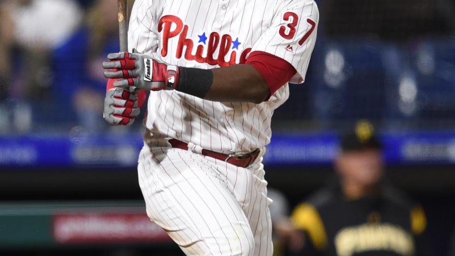 Herrera dispara batazo decisivo para un triunfo de los Filis sobre los Piratas Herrera dispara batazo decisivo para un triunfo de los Filis sobre los Piratas