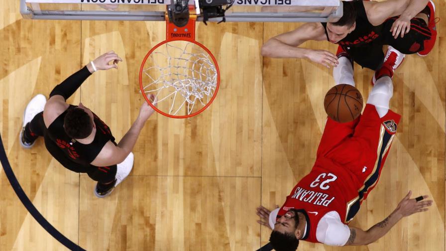 Davis brilla con 47 puntos; Pelicans barren a Blazers