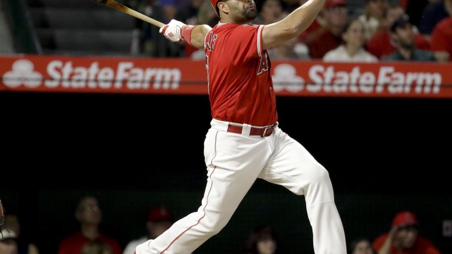 Hit 2.992 de Albert Pujols fue cuadrangular en triunfo de Angelinos sobre Gigantes