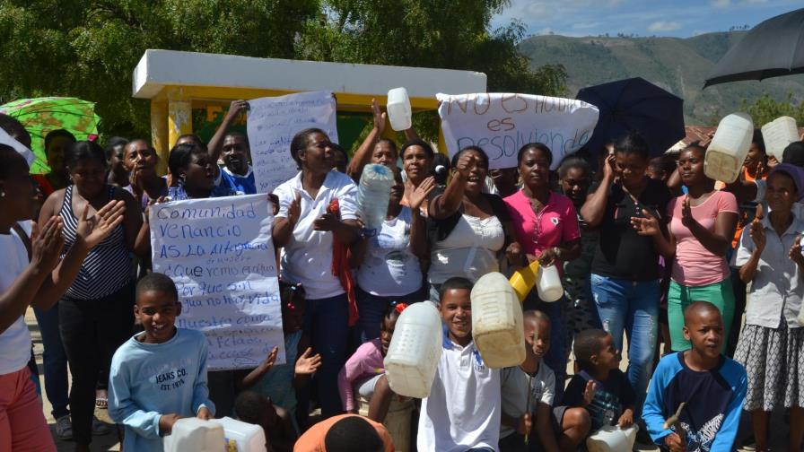 Campesinas exigen Gobierno termine acueducto de Guanito, iniciado hace 32 años