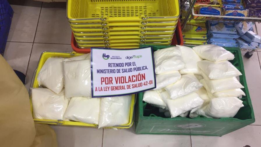 Ministerio de Salud retiene 9 toneladas de leche en polvo que se vendía a granel
