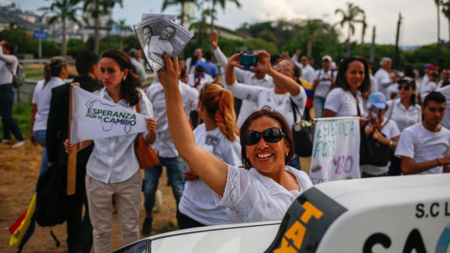 La campaña electoral en Venezuela arranca sin grandes despliegues 