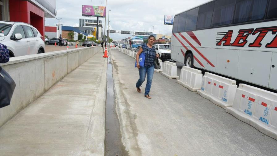 David Collado dejó abierto tránsito peatonal que limitaba la propiedad de la Agencia Bella
